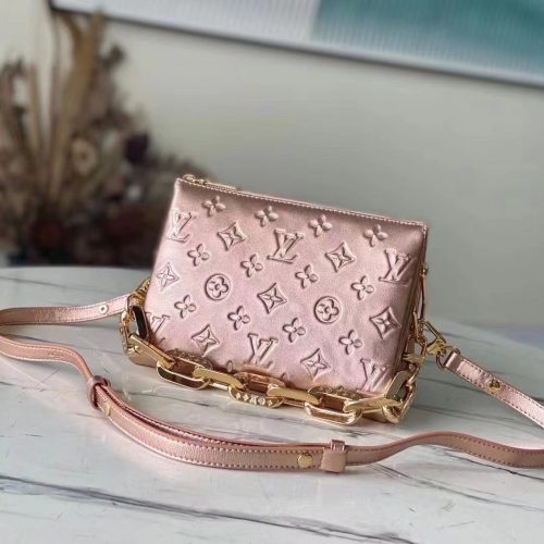 Fashionable leather bag for women