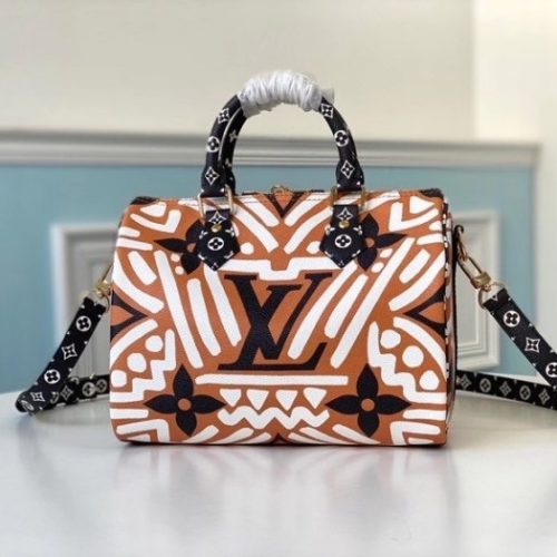 Fashionable leather bag for women