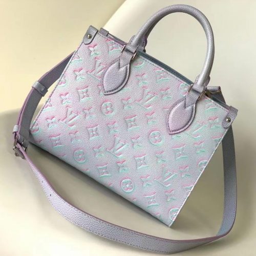 Fashionable leather bag for women