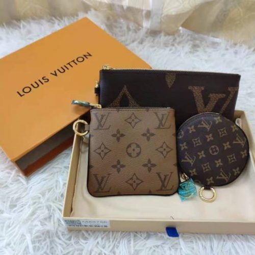 Fashionable leather bag for women