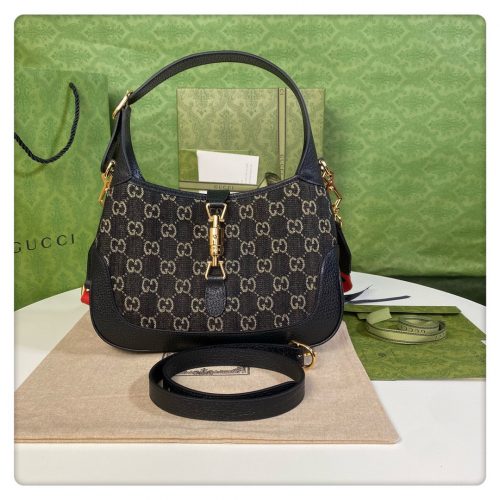 Fashionable leather bag for women