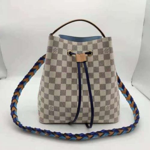 Fashionable leather bag for women