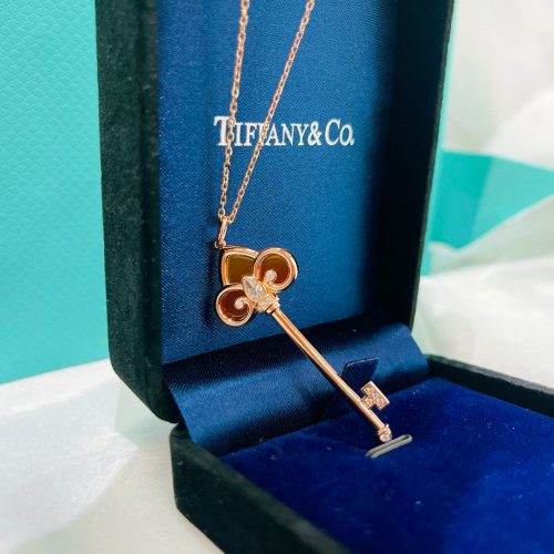 Tiff necklace