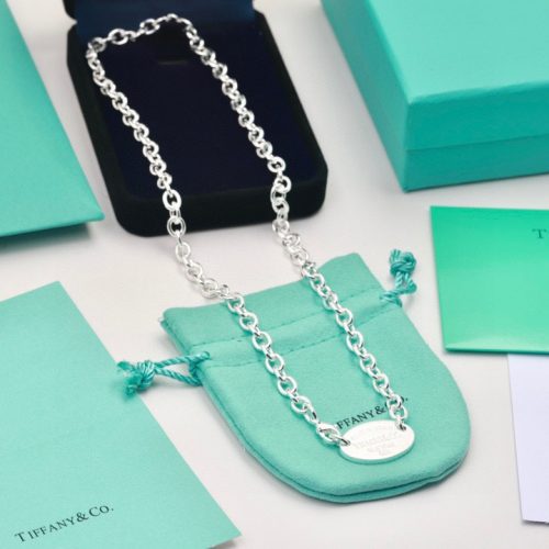 Tiff necklace