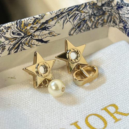DD earring