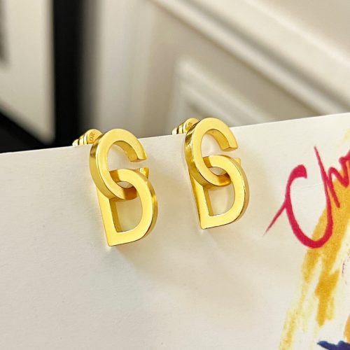 DD earring
