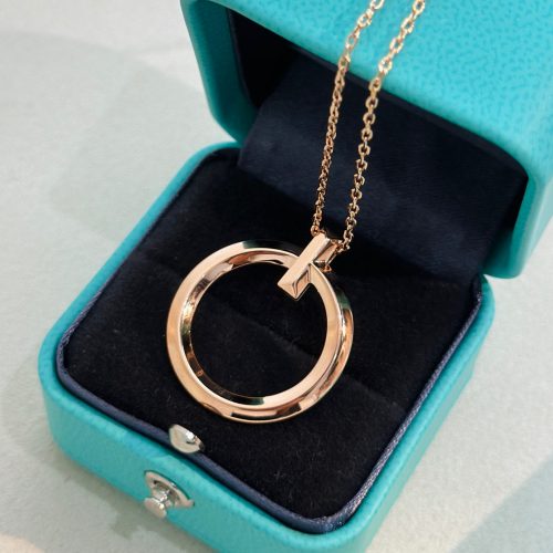 Tiff necklace