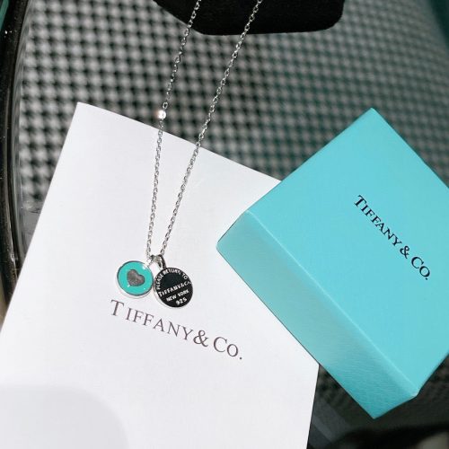 Tiff necklace