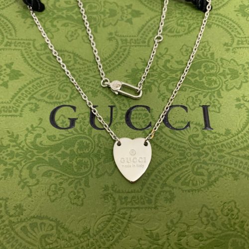 GG necklace