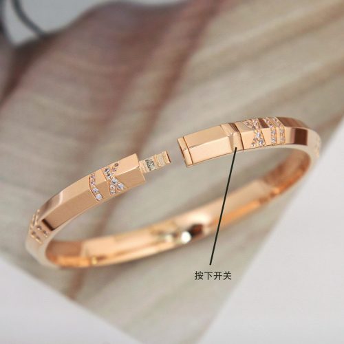 Tiff  bracelet