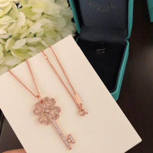 Tiff necklace