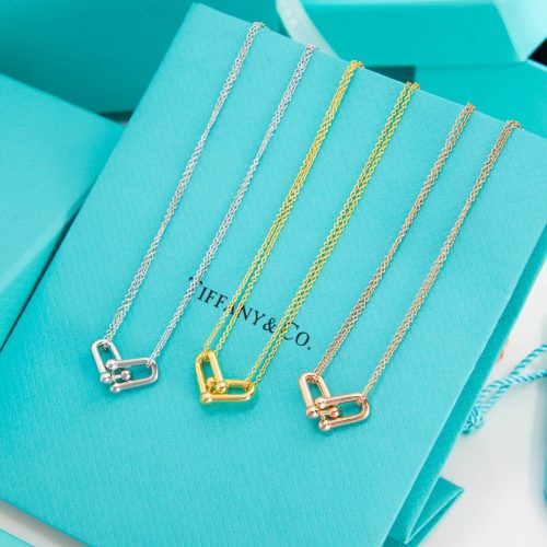Tiff necklace
