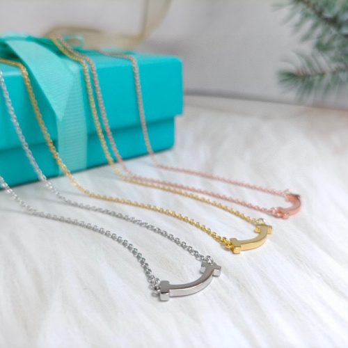 Tiff necklace