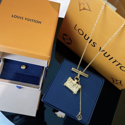 LL necklace