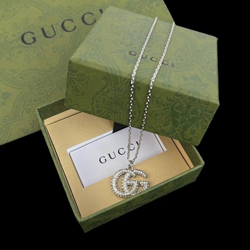 GG necklace