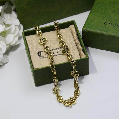 GG necklace