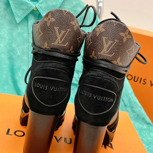 LL High heel boots