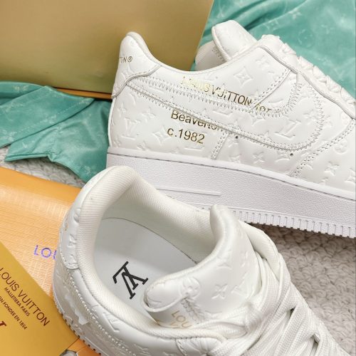 L x N casual sports shoes