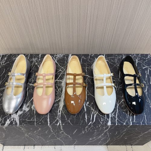 CCEL casual shoes