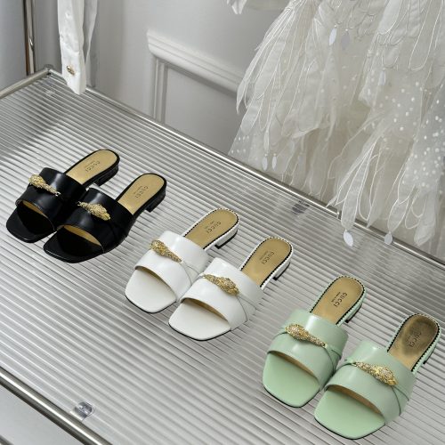 GG slippers