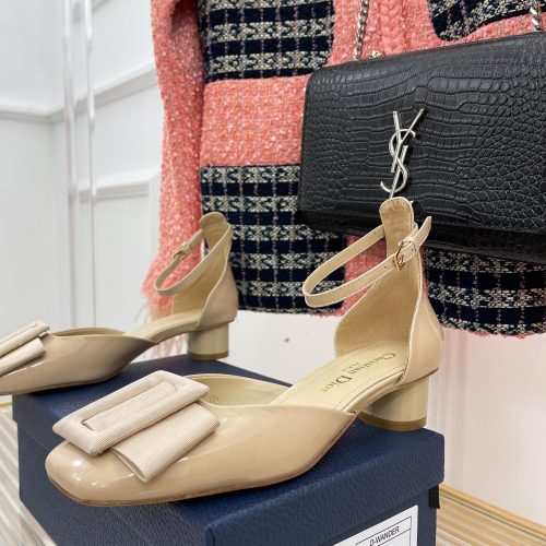 DD leather sandals