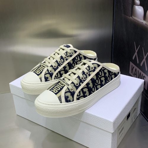 DD casual shoes