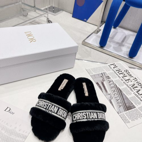 DD slippers