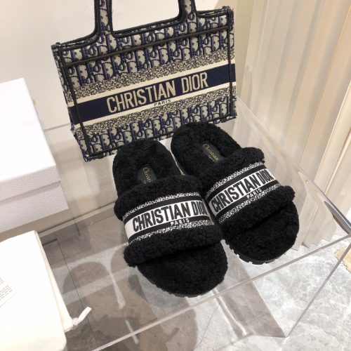 DD slippers