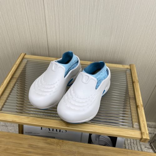 LL slippers