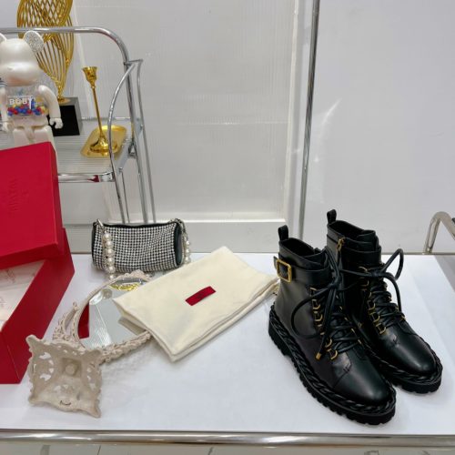 VAL boots