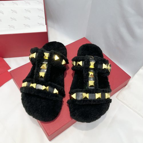 VAL slippers