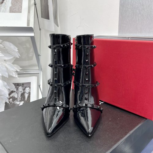 VAL boots