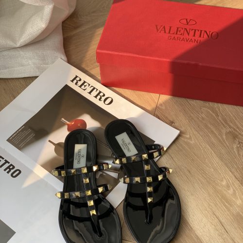VAL slippers