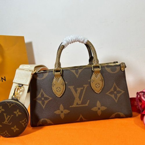 LL ONTHEGO EAST West handbag