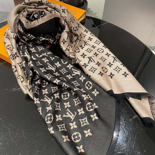 LL scarf