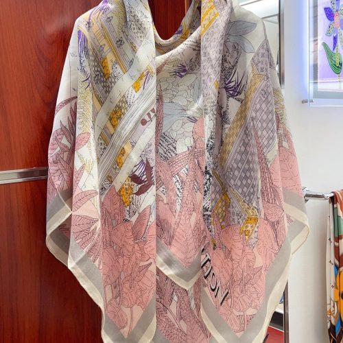 LL scarf