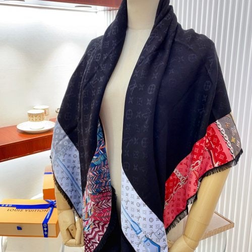 LL scarf