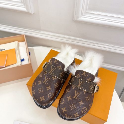 LL slippers