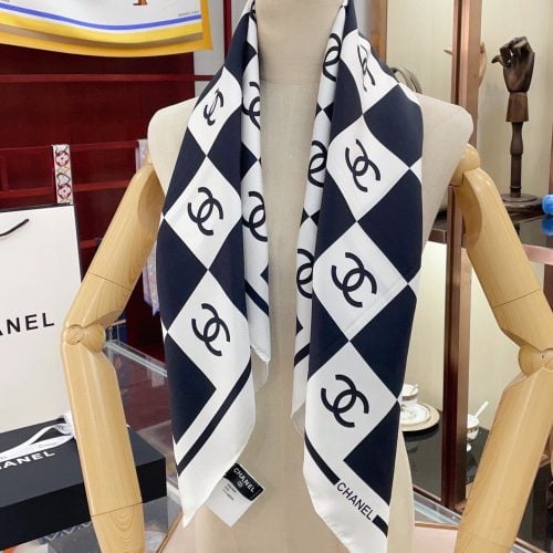 CH scarf