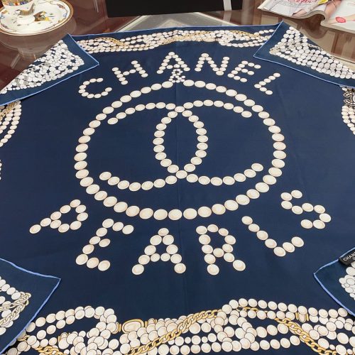 CH scarf