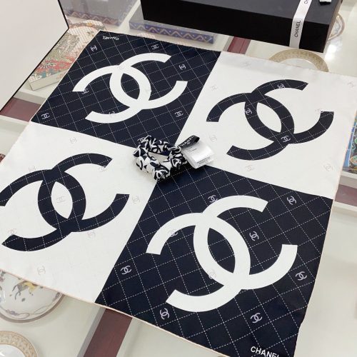 CH scarf