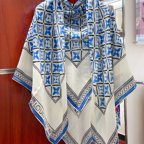 LL scarf