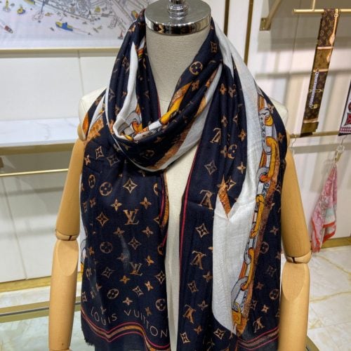 LL scarf