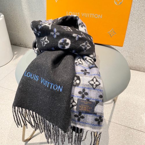LL scarf