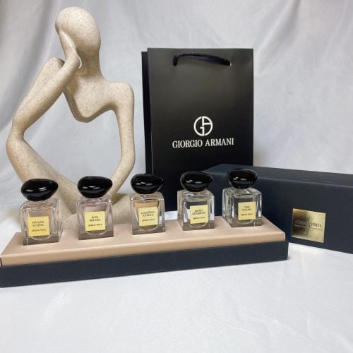 AM perfume