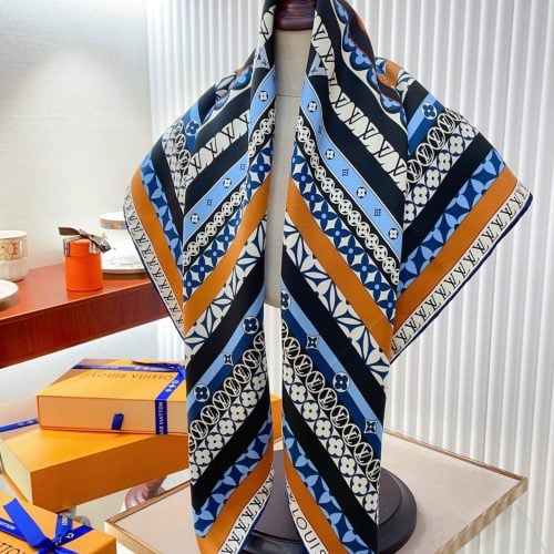 LL scarf