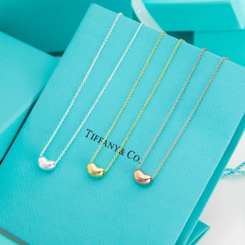 The Tiff Bean Necklace is made of pure silver material