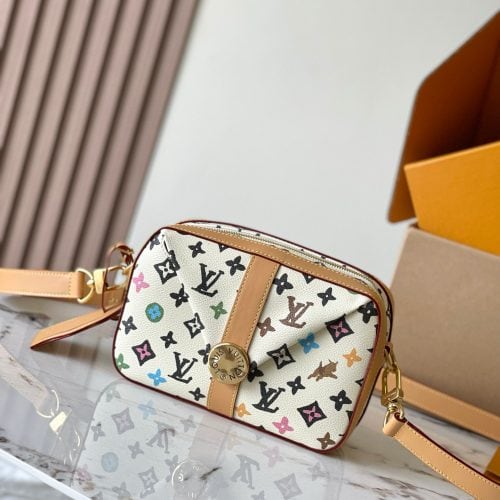Envelope messenger bag