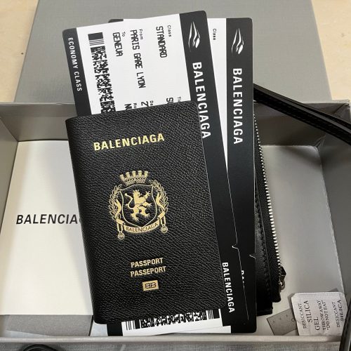 Hanging rope passport wallet