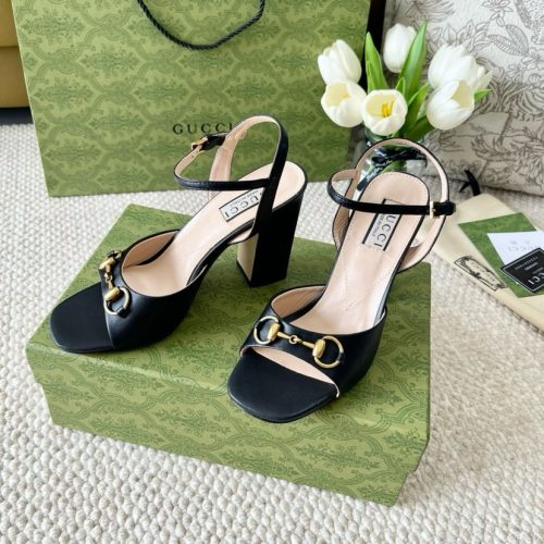 2024 new horseneck buckle thick high-heeled sandals
